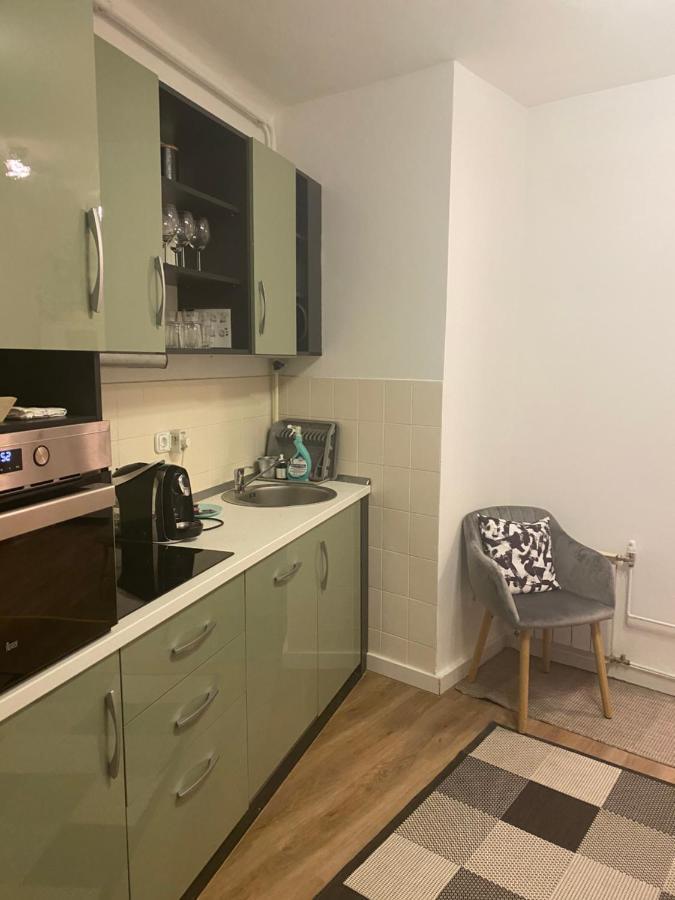Tatra Apartment By The Danube Fully Accessible Budapeste Exterior foto